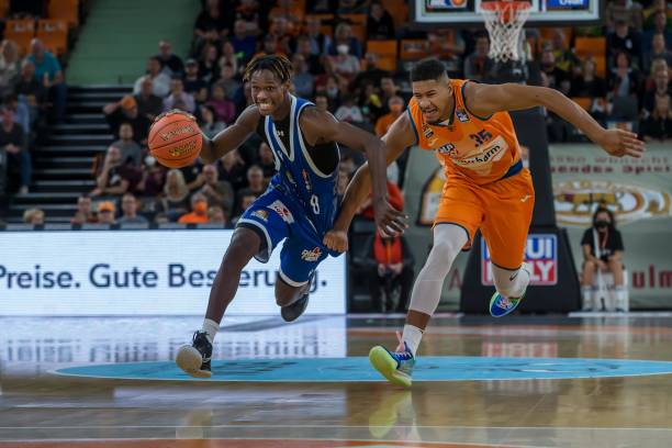 关于推迟联 关于推迟联